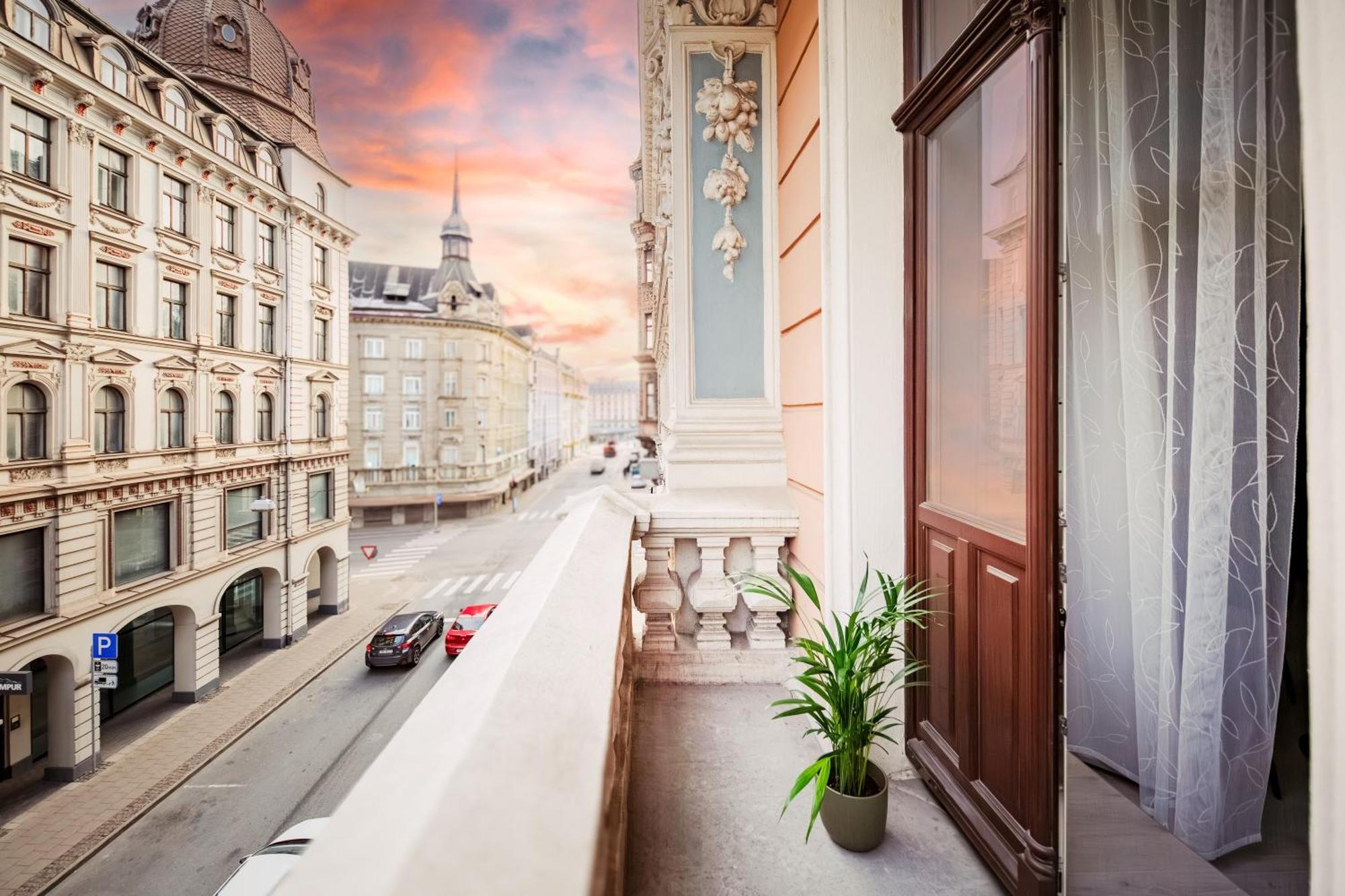 Rigaapartment Elizabetes 22 Self-service Hotel apartamentowy Ryga